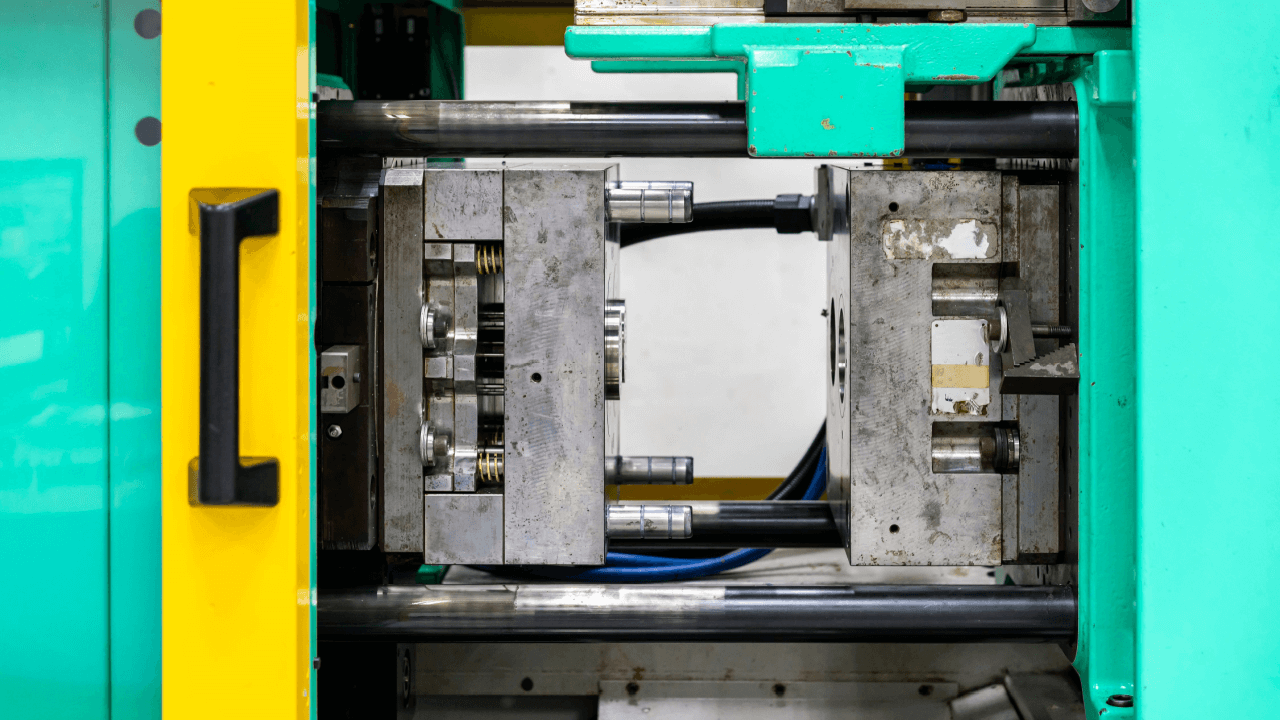 Injection Molding Machine 01