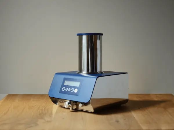ラボ用気液せん断型ホモジナイザー ＣＬＯＳＥＲ Type-1