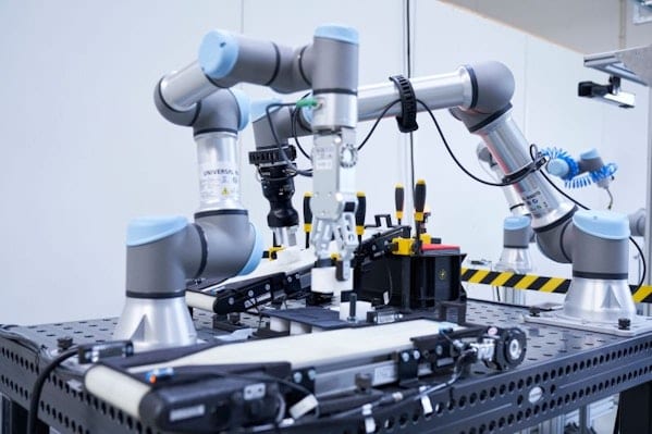 Universal Robots Img04